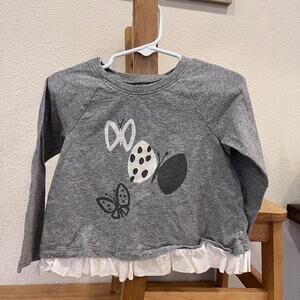 tea Toddler Girl’s Gray Long Sleeve Butterfly Graphic Ruffle Hem Sweatshirt 2T
